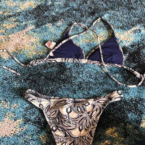 Two piece split bikini, blue width, white stripes - Picture 2 of 3